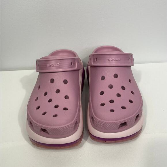 Crocs Women’s Purple Mega Crush Clogs / Size-M5, W7 - Picture 1 of 16